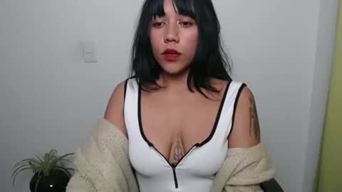 Snapshot of juli_love11 chatting on February 24, 11:52 pm JULIETA online show from February 24, 11:52 pm