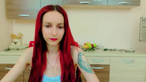 JuliaJae online show from July 6, 6:10 am