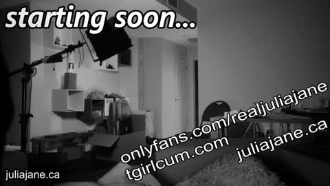 Julia Jane online show from December 25, 1:20 am