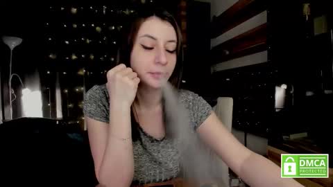 julia_t_mog online show from March 11, 11:19 pm