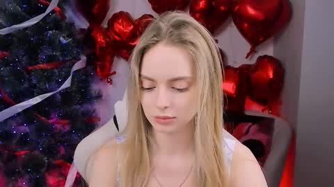 Julia online show from March 23, 2:22 pm