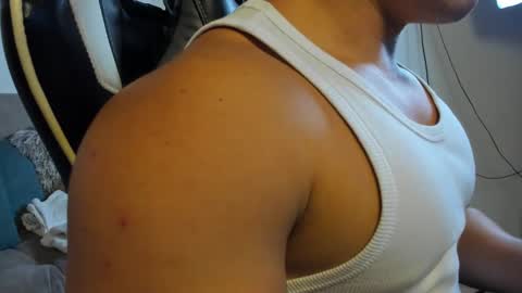 julian_wallace online show from December 2, 1:26 am