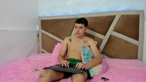 julian online show from November 27, 6:26 pm