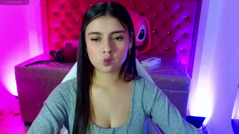 juliana_diamond_ online show from May 30, 3:27 am