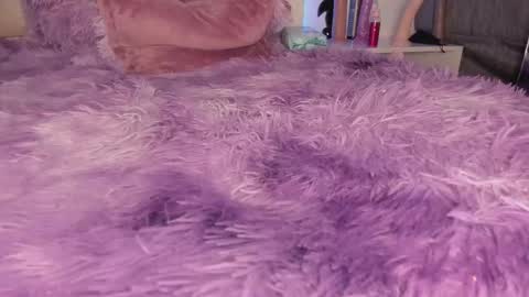 juliana_js_ online show from September 23, 6:07 am