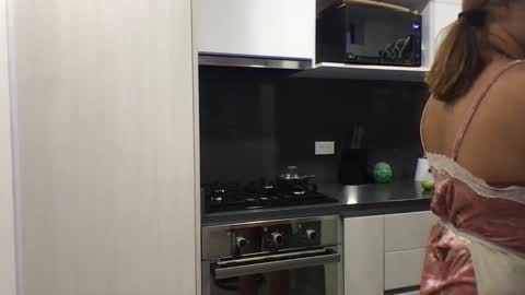 Snapshot of juliana_news chatting on January 11, 10:51 pm juliana_news online show from January 11, 10:51 pm