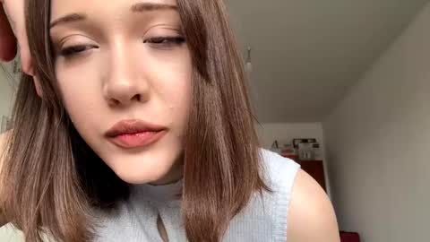 Kira online show from March 21, 8:30 am