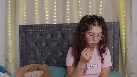 Juliane online show from January 26, 3:25 pm