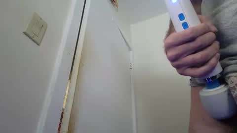 Snapshot of julianjj2001 chatting on December 26, 8:53 pm julianjj2001 online show from December 26, 8:53 pm