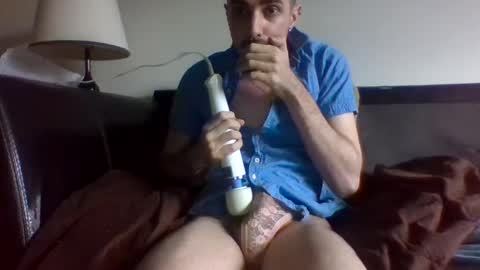 Snapshot of julianjj2001 chatting on December 17, 7:26 pm julianjj2001 online show from December 17, 7:26 pm