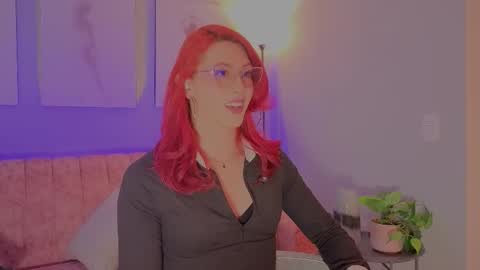 Juliana online show from December 5, 1:38 am