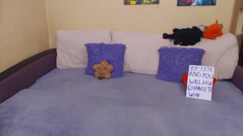 Jul online show from November 4, 2:07 pm