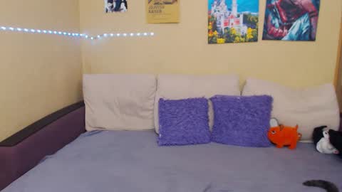 Jul online show from September 13, 6:32 pm