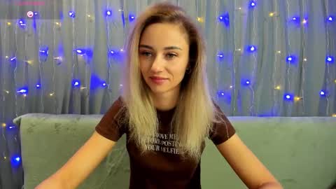 Yulya online show from November 25, 3:16 am