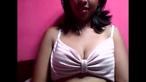 julie0612 online show from February 9, 12:28 am