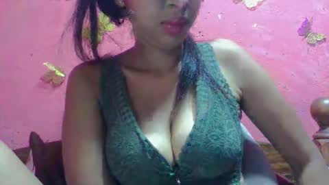 julie0612 online show from November 19, 7:08 am