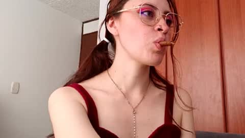 yules online show from December 15, 6:04 pm