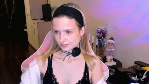 Julie online show from January 8, 2:56 pm