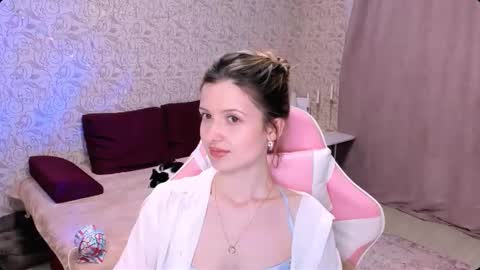 Julie online show from February 23, 6:34 pm