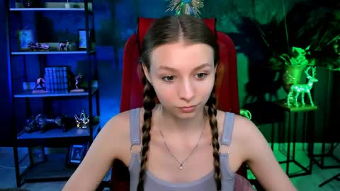 juliedaniel online show from May 22, 8:54 am