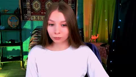 juliedaniel online show from March 27, 8:48 am