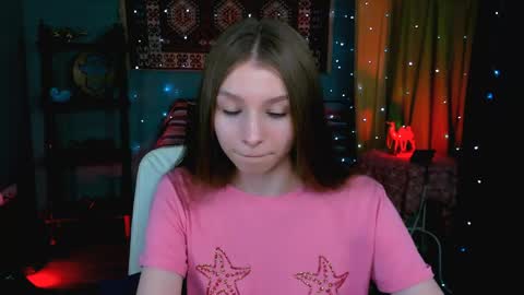 juliedaniel online show from May 26, 8:09 am