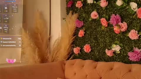 Juli online show from December 3, 7:47 pm