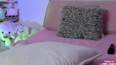 Juli  online show from March 21, 5:46 am