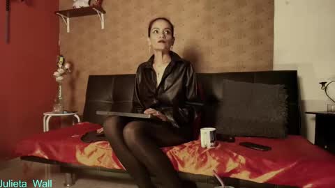 Julieta wall online show from March 21, 7:14 am