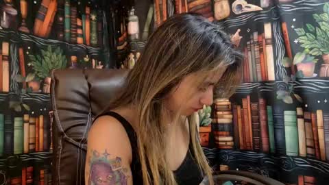 Julietta Jackson online show from March 1, 11:15 pm