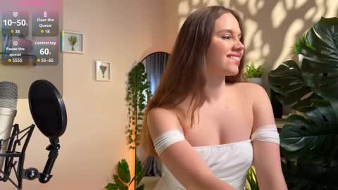 Julie online show from March 5, 12:58 pm