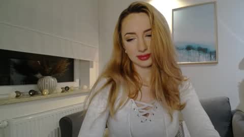 JulietteSensual online show from March 11, 4:51 pm
