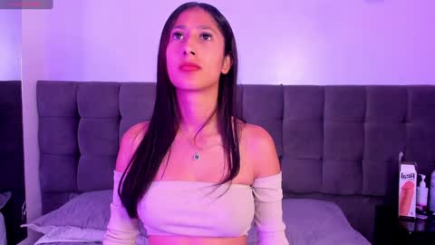 Juliana online show from December 10, 2:27 am