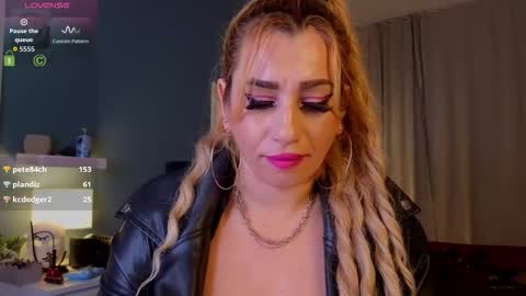 Julya Mistress online show from November 27, 2:14 pm