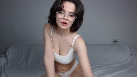 Snapshot of junnewers chatting on January 21, 1:21 pm JunneWers online show from January 21, 1:21 pm