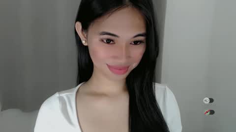 Snapshot of juny_lanyy chatting on March 8, 3:13 pm Julia online show from March 8, 3:13 pm