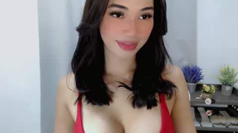 Snapshot of juny_lanyy chatting on October 8, 10:54 am Julia online show from October 8, 10:54 am