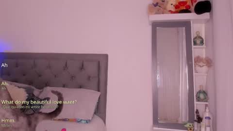  viviana  sasha  online show from September 17, 5:05 pm