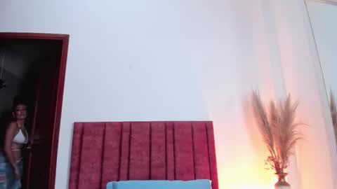 Jupiter Fox online show from September 18, 12:25 am