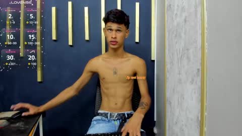 Snapshot of just_d4v7 chatting on October 13, 7:05 pm JUST online show from October 13, 7:05 pm