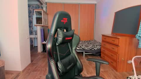 Nika and Mark online show from February 27, 4:27 am