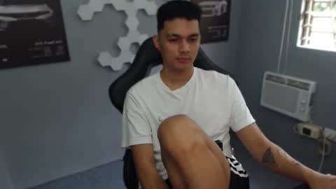 Rhys online show from September 25, 7:59 am