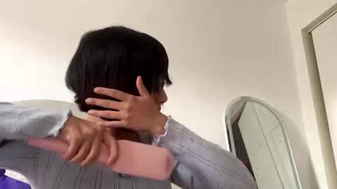 Strangest Girl  online show from April 10, 10:25 pm