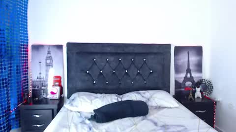 JUSTIN online show from February 17, 4:28 pm