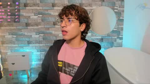  justin  online show from April 5, 11:40 am