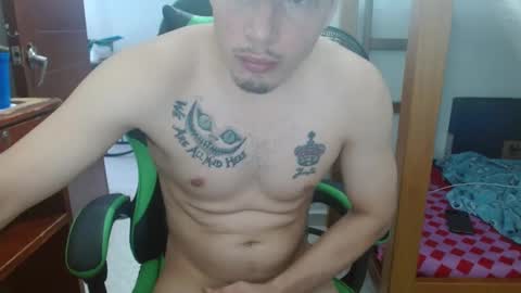 justin_taylor02 online show from October 2, 3:00 pm