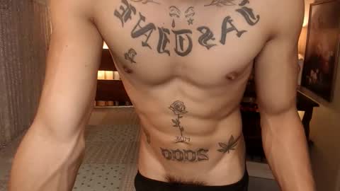 justine_hunk online show from January 5, 5:27 pm