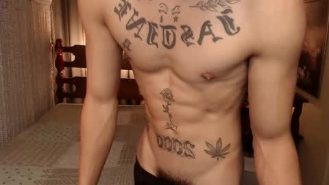 justine_hunk online show from February 3, 2:53 am