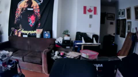 justinelsmith online show from February 7, 2:51 am