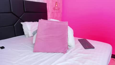 Justine online show from June 4, 4:51 am